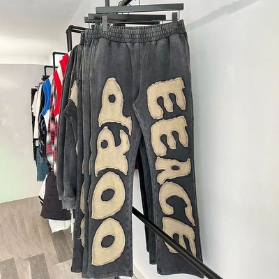 kopen Op maat gemaakte zwaargewicht katoenen geborduurde patchwork uitlopende joggingbroek, normale pasvorm online manufacture