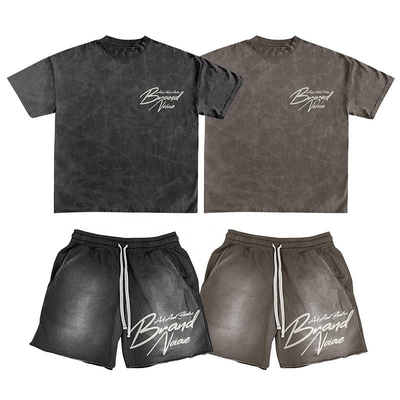 Op maat gemaakte etiketten Anti-statische zomer 2 stuk grafische T-shirts en shorts voor mannen