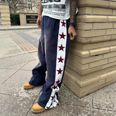 Custom Streetwear voor mannen Anti-statische sweatpants in Baggy Flared Style met zijstrook