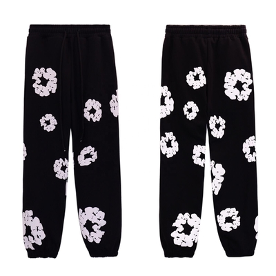 Unisex Street Wear Track Bottom met Custom Kapok Puff Print Logo in Light Wash
